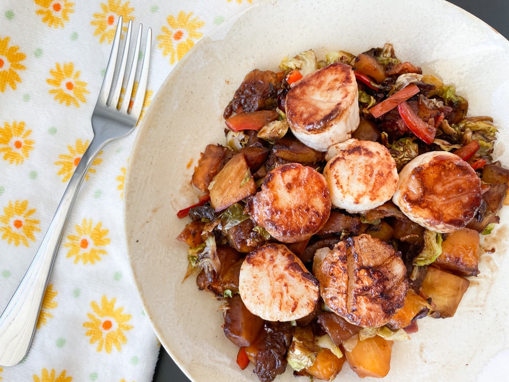 Pan Seared Scallops With Roasted Vegetables Recipe
