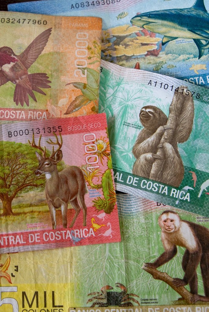 images on costa rican currency or money bills.